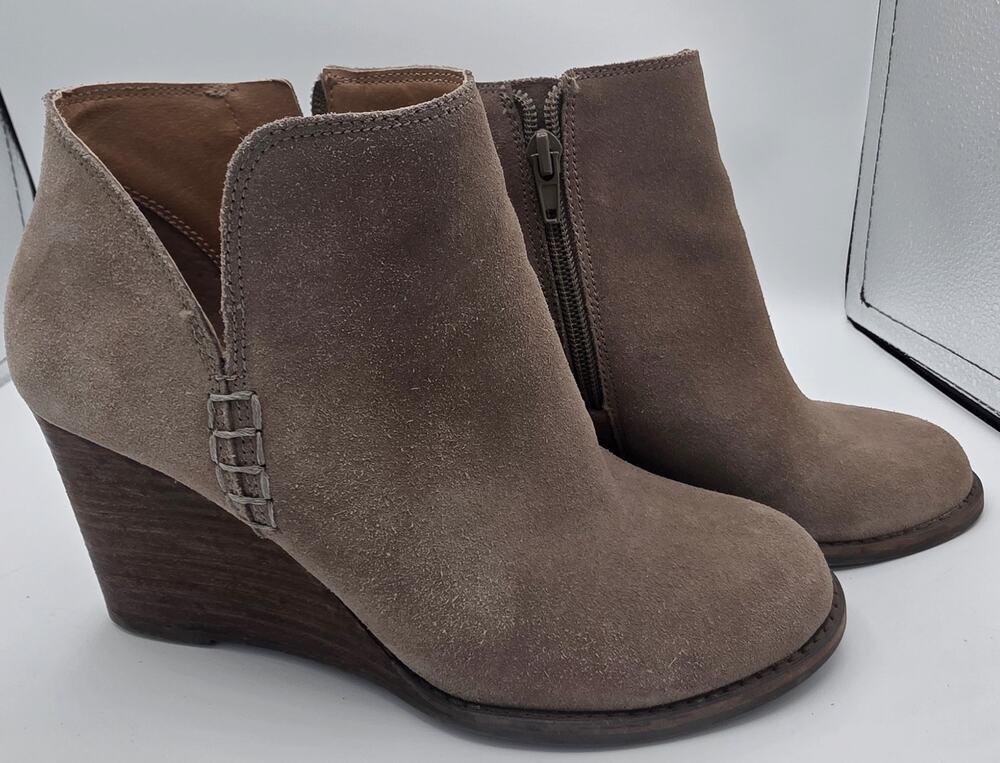 Lucky Brand Taupe Suede Yimmie Wedge Booties Ankle Boots Zipper Women Size 7.5
